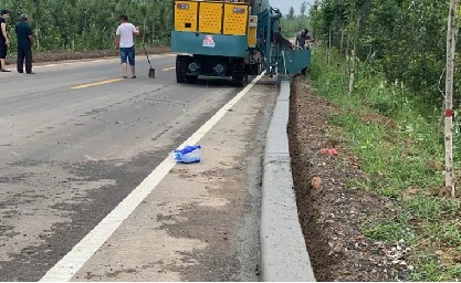 河北雄安公路路沿石工程
